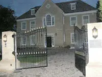 Domestic house gates